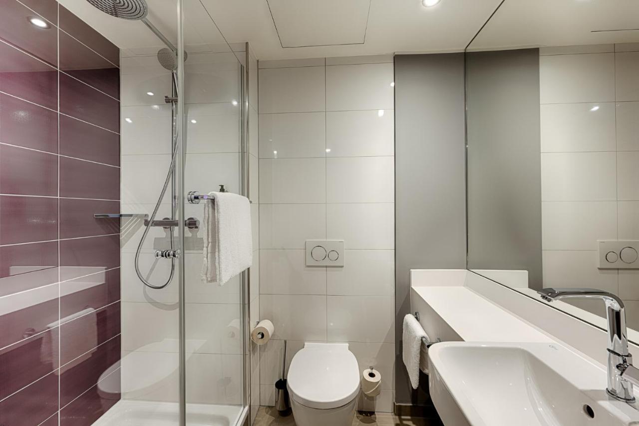 Premier Inn Hamburg City Klostertor Exteriör bild