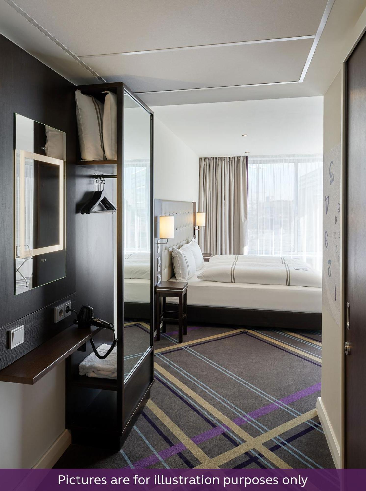Premier Inn Hamburg City Klostertor Exteriör bild